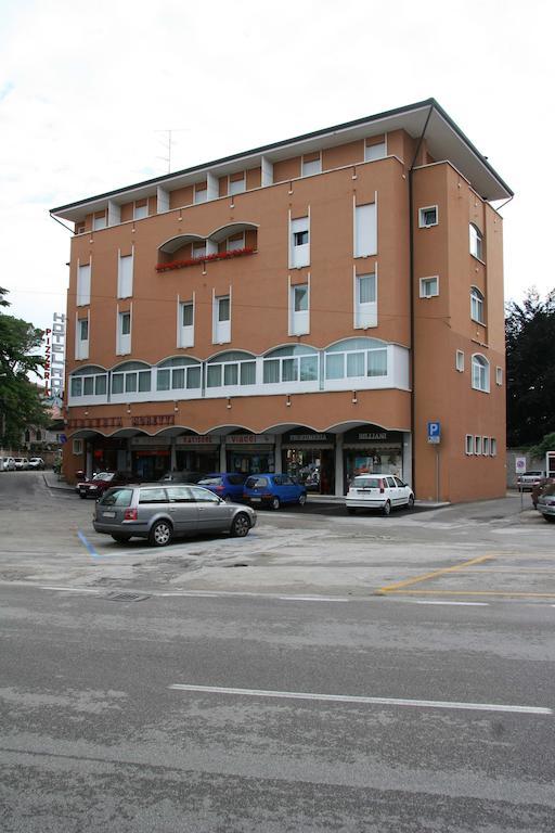 Hotel Roma Cividale del Friuli Exterior foto